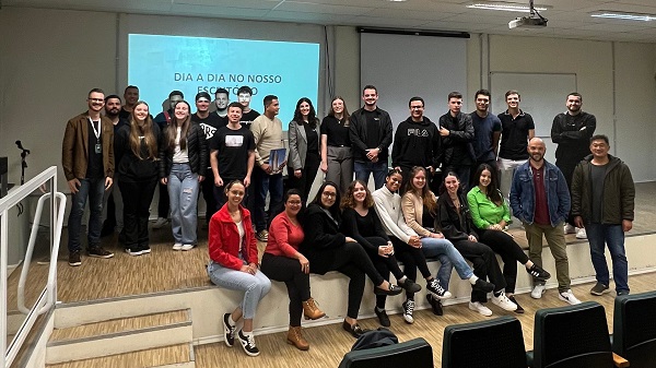 Ir para  <p><big>Na noite de 23 de abril, o curso de Engenharia Civil da Universidade Federal da Fronteira Sul (UFFS) Campus Erechim realizou a aula inaugural de sua primeira turma, iniciada neste semestre. Os acad&ecirc;micos participaram...
