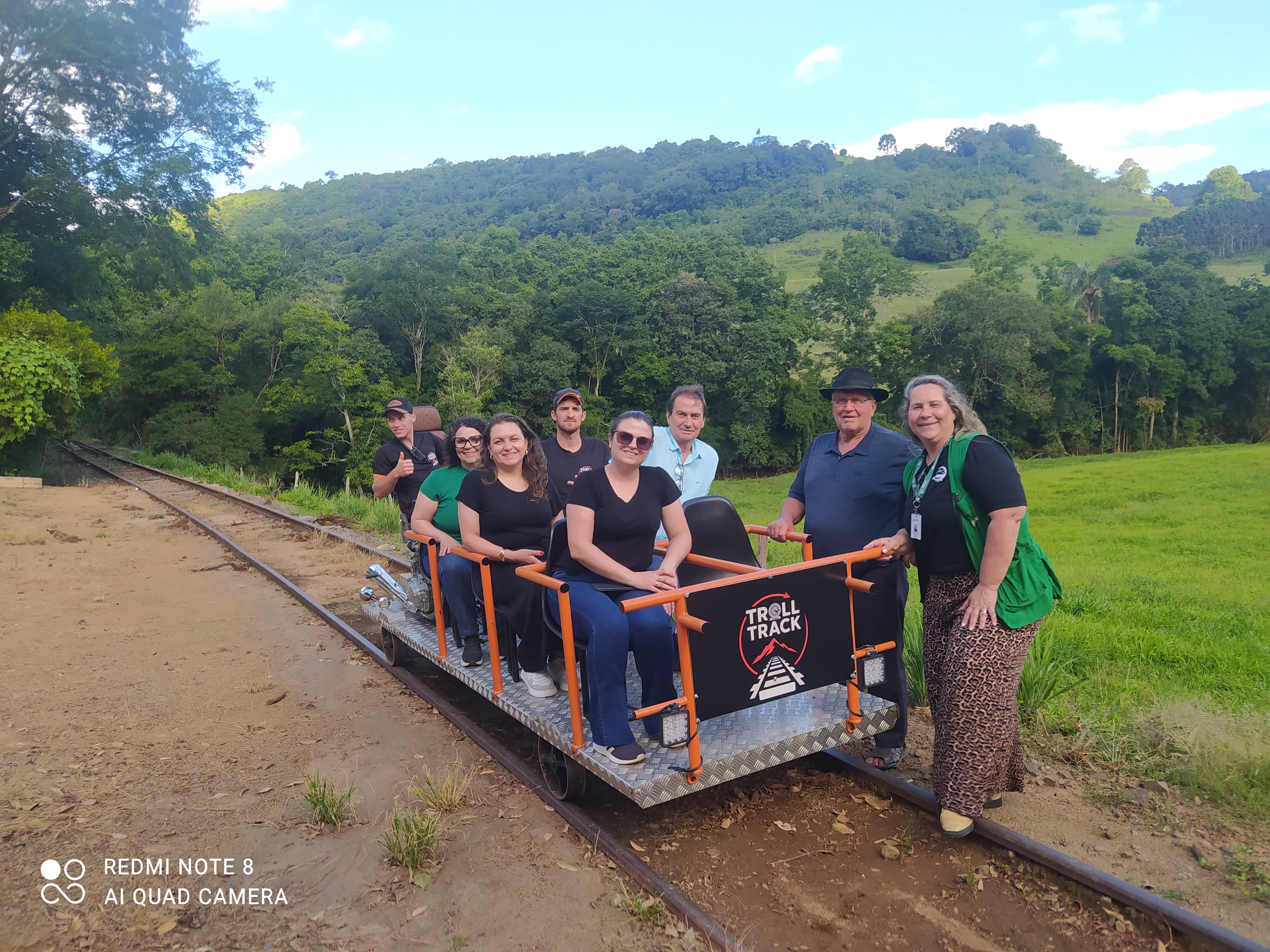 Ir para  <p><big>Nos dias 12, 13 e 14 de janeiro, est&aacute; sendo realizado no munic&iacute;pio de Viadutos o terceiro m&oacute;dulo do Curso de Turismo Rural.<br />
Na segunda-feira (12), as atividades ocorreram na...