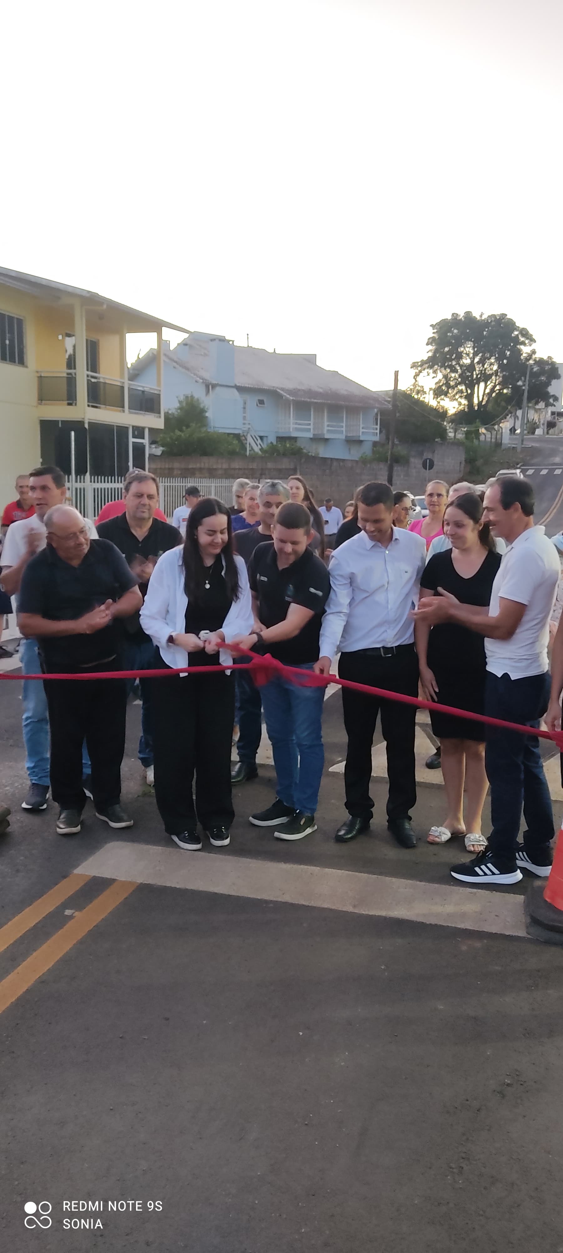Ir para  <p>Na noite desta quarta-feira, 26 de fevereiro, foi realizada a inaugura&ccedil;&atilde;o da pavimenta&ccedil;&atilde;o asf&aacute;ltica da Rua Nilo Pe&ccedil;anha, marcando um importante avan&ccedil;o para...