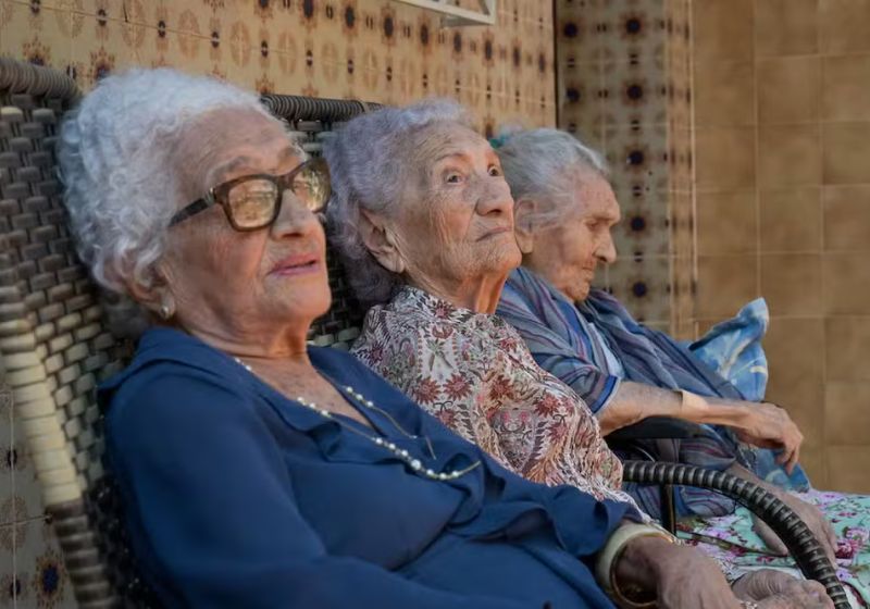 Ciência vai estudar irmãs brasileiras centenárias para descobrir segredo da longevidade