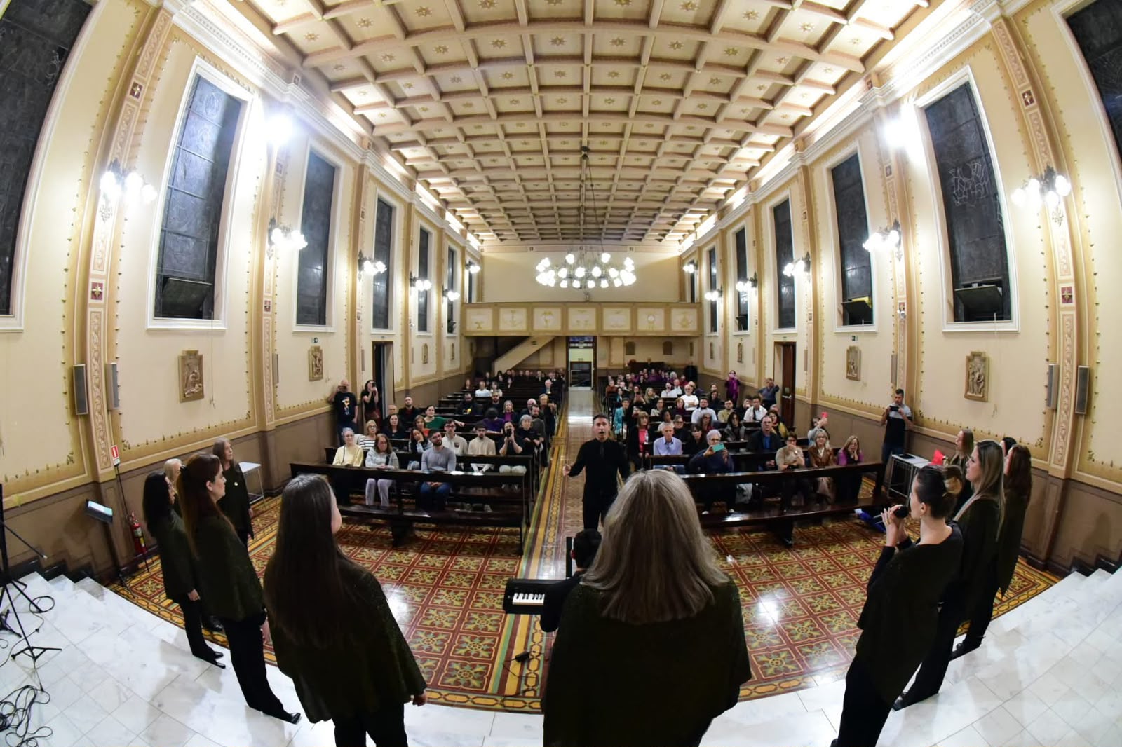 Coro da URI participa de festival de canto coral em Passo Fundo