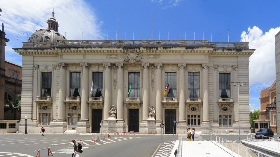 Campanha começa no RS com novos alinhamentos na disputa pelo Piratini e Senado