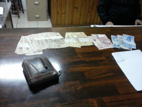 Ir para  <p><big>H&aacute; alguns dias Policiais Militares do munic&iacute;pio de Gaurama receberam den&uacute;ncia de que um individuo estaria traficando drogas&nbsp;no munic&iacute;pio de...