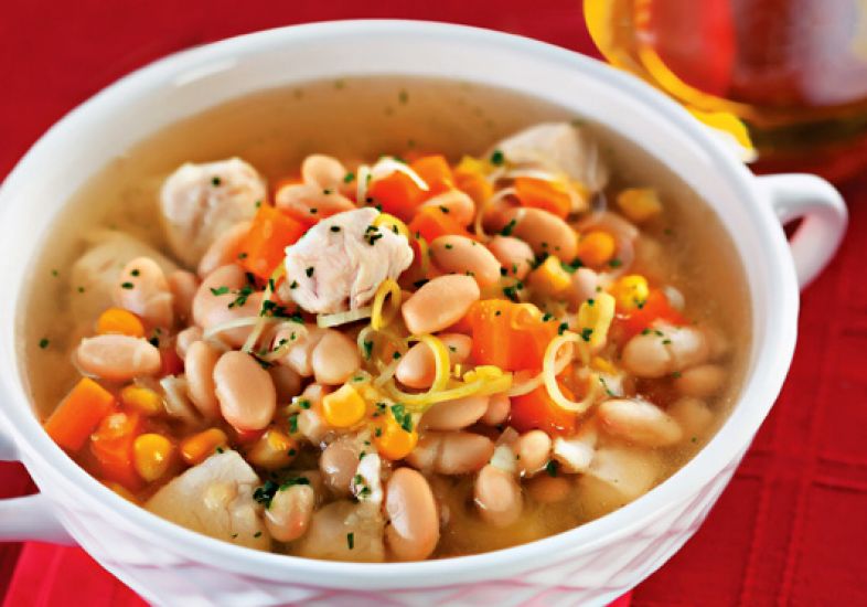 Ir para  <ul>
	<li>1 colher (sopa) de <a href="http://mdemulher.abril.com.br/receitas/ingredientes/azeite-de-oliva">azeite de oliva</a></li>
	<li>1 <a...