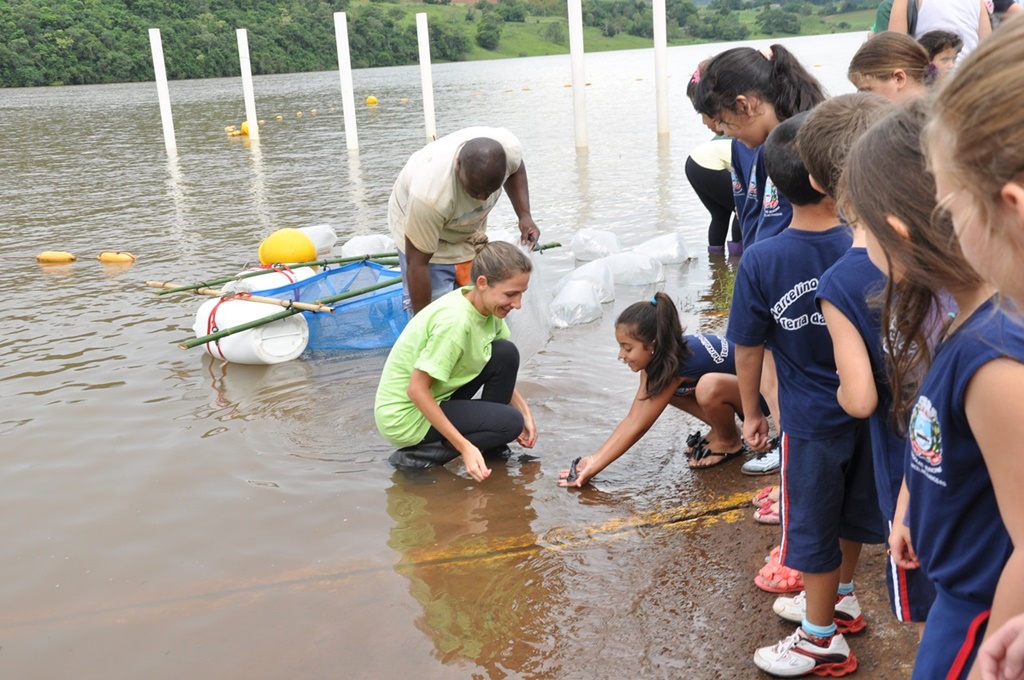 Ir para  <p><big>O Cons&oacute;rcio It&aacute;, atrav&eacute;s do Centro de Divulga&ccedil;&atilde;o Ambiental &ndash; CDA, iniciou nesse m&ecirc;s de fevereiro as atividades anuais nas escolas da &aacute;rea de...