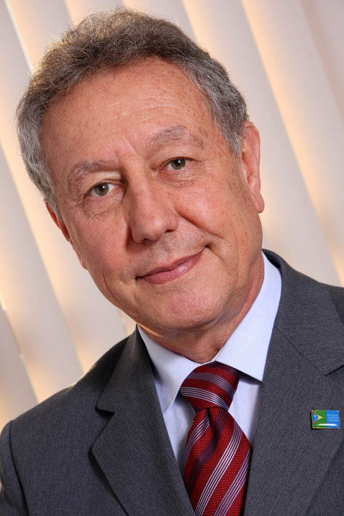 Ir para  <p><big>O Brasil det&eacute;m 36% da exporta&ccedil;&atilde;o global de frango, e a carne su&iacute;na segue se consolidando e abrindo novos mercados. Ao todo, mais de 160 na&ccedil;&otilde;es compram essas...