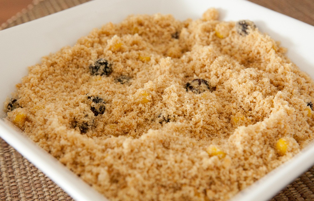 Ir para  <p>4 dentes de <a href="http://mdemulher.abril.com.br/receitas/busca/?ingrediente=alho">alho</a> picados;</p>

<p>&frac12; cebola picada;</p>

<p>1 pacote de <a...