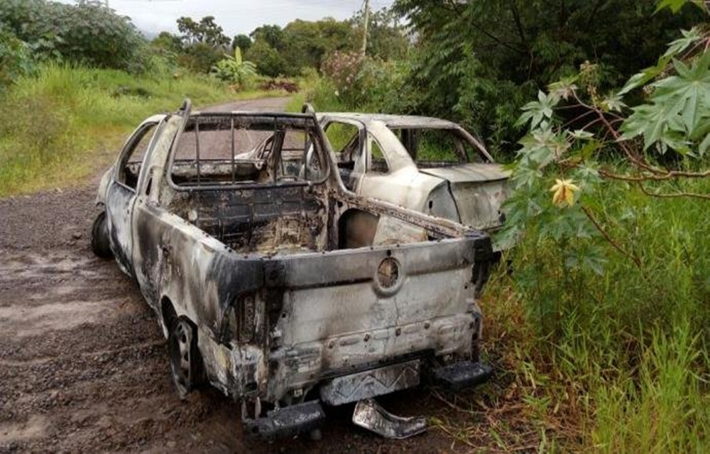 Ir para  <p>Criminosos explodiram um posto banc&aacute;rio do Banrisul na madrugada deste s&aacute;bado em&nbsp;Mampituba, no Litoral Norte.&nbsp; A explos&atilde;o destruiu parte interna da ag&ecirc;ncia...