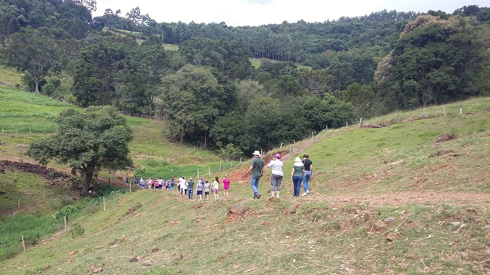 Ir para  <p><big>Em comemora&ccedil;&atilde;o ao dia da &aacute;gua, celebrado no dia 22 de mar&ccedil;o, o Centro de Divulga&ccedil;&atilde;o Ambiental da Usina Hidrel&eacute;trica It&aacute; &ndash; CDA,...