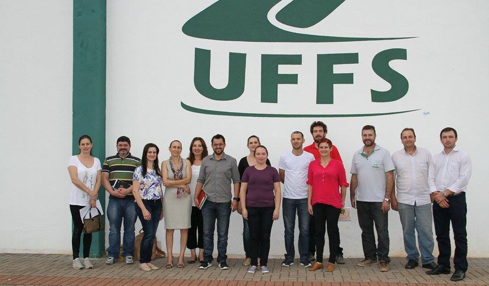 Ir para  <p><big>Na tarde de ontem (04), aconteceu no audit&oacute;rio do Bloco dos Professores da Universidade Federal da Fronteira Sul &ndash; UFFS a assembleia para elei&ccedil;&atilde;o de representantes do Conselho...