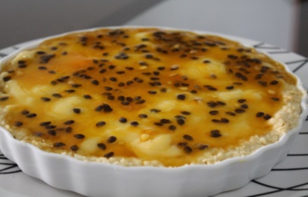 Ir para  <p>Massa:</p>

<ul>
	<li>1 pacote de bolacha maisena;</li>
	<li>4 colheres de sopa de margarina;</li>
</ul>

<p>Recheio:</p>

<ul>
	<li>1 lata de leite...
