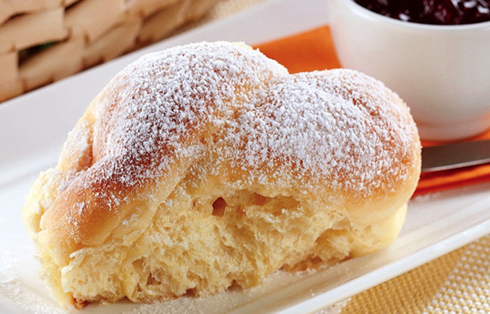 Ir para  <ul>
	<li>15 gramas de <a href="http://mdemulher.abril.com.br/receitas/busca/?ingrediente=fermento-biologico">fermento biol&oacute;gico</a>;</li>
	<li>1/2 x&iacute;cara (ch&aacute;) de...