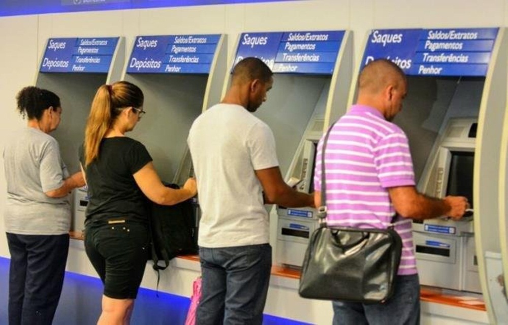Ir para  <p>Come&ccedil;a nesta sexta-feira o pagamento das contas inativas do Fundo de Garantia do Tempo de Servi&ccedil;o (FGTS) para trabalhadores nascidos em junho, julho e agosto. A partir desta sexta-feira, 7,6 milh&otilde;es de...