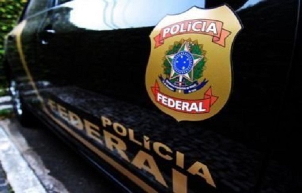 Ir para  <p>A Pol&iacute;cia Federal cumpre na manh&atilde; desta ter&ccedil;a-feira (23) mandados de pris&atilde;o contra ex-governadores do Distrito Federal Jos&eacute; Roberto Arruda e Agnelo Queiroz e o ex-vice governador...
