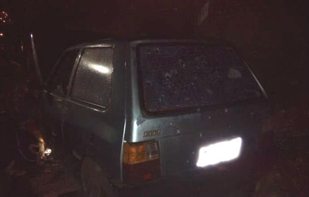 Ir para  <p>Um jovem, de 19 anos, e um menino, de quatro anos, foram assassinados na noite dessa segunda-feira ap&oacute;s uma casa ser alvejada por cerca de 100 de vezes em Santo Ant&ocirc;nio da Patrulha, no Litoral Norte do Rio Grande do...