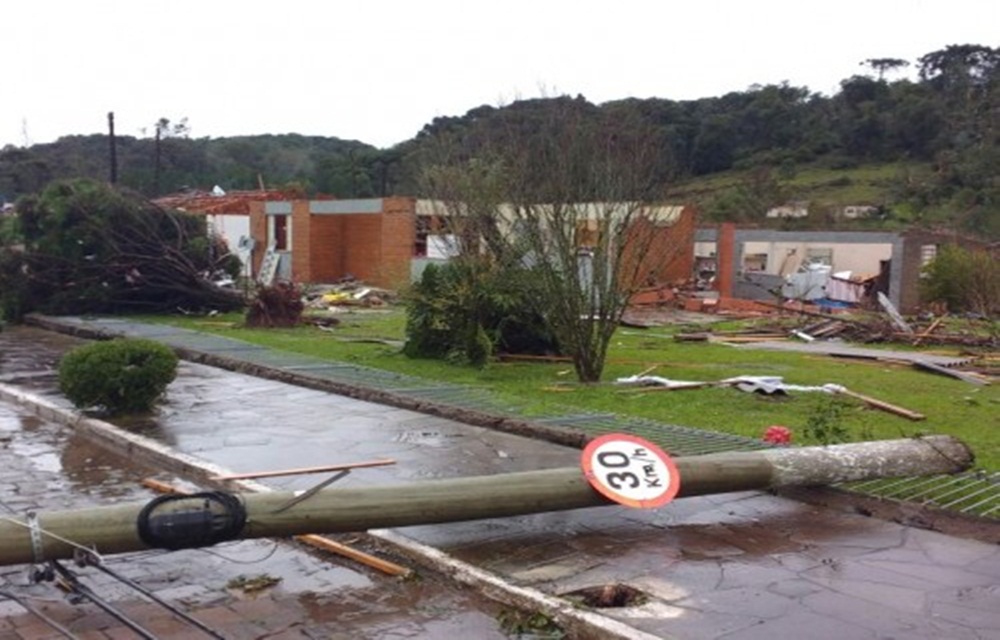 Ir para  <p>chuva que atingiu parte do estado nas &uacute;ltimas semanas deixou mais de 11,6 mil pessoas desabrigadas e desalojadas e 91 munic&iacute;pios em situa&ccedil;&atilde;o de emerg&ecirc;ncia, segundo boletim da Defesa...