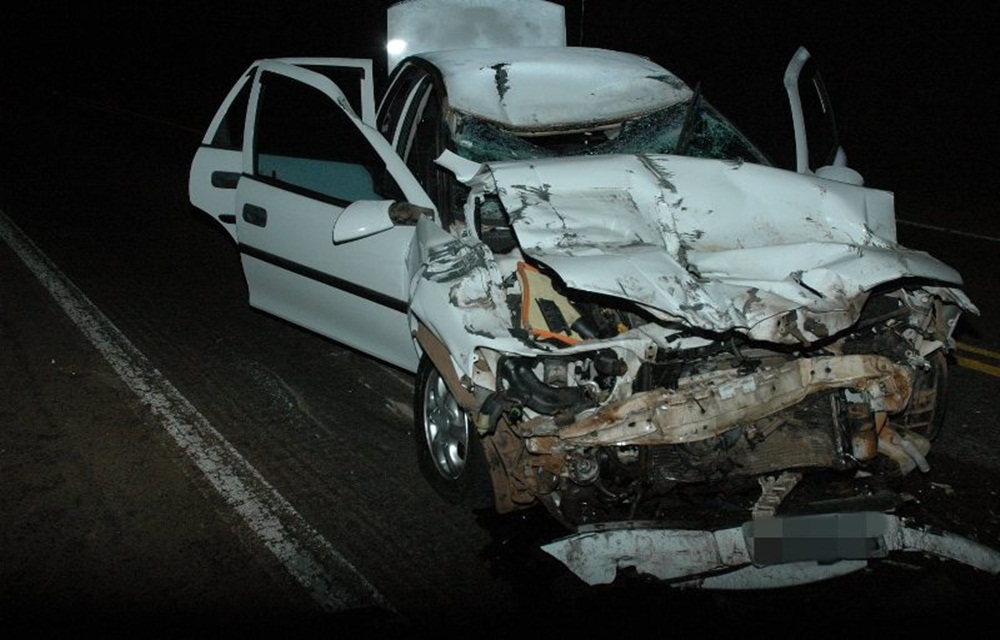 Ir para  <p>O motorista viadutense que se envolveu em acidente na noite desta sexta-feira, em Gaurama, sofreu fratura na clav&iacute;cula, foi encaminhado para atendimento e passa bem. O ve&iacute;culo que ele dirigia colidiu na traseira de...