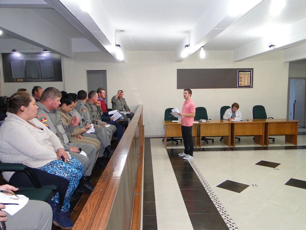 Ir para  <p><big>Realizou-se nesta sexta-feira (7), nas depend&ecirc;ncias da C&acirc;mara Municipal dos Vereadores a Assembleia P&uacute;blica Municipal que escolheu as demandas referente a Consulta Popular...