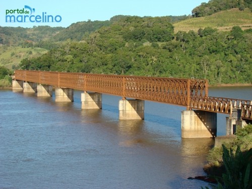 Ir para  <p><big>A centen&aacute;ria e tur&iacute;stica Ponte Rodoferrovi&aacute;ria de Marcelino Ramos, que faz liga&ccedil;&atilde;o com o munic&iacute;pio de Alto Bela Vista, vai ficar interditada para o...