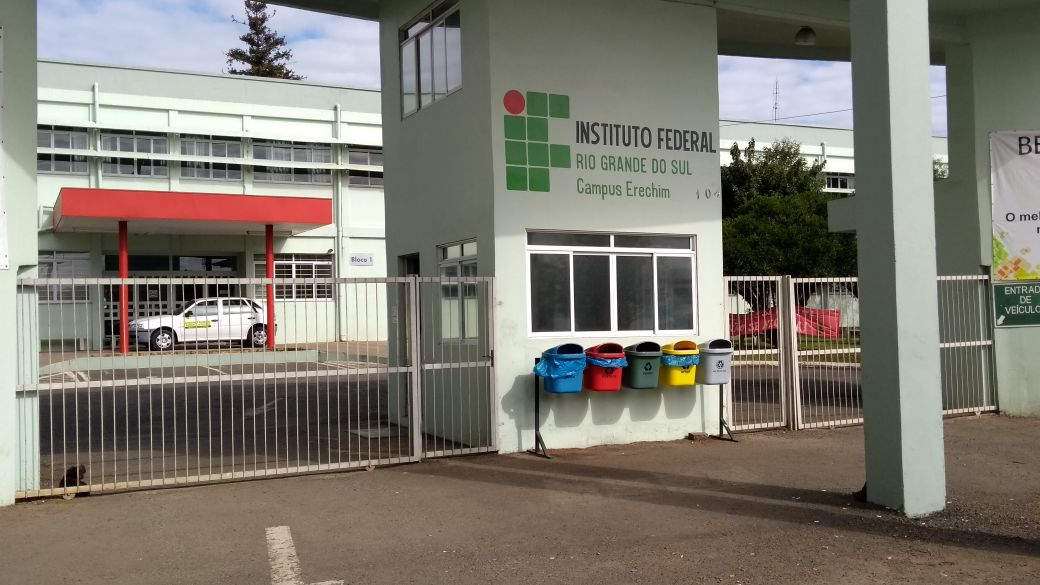 Ir para  <p><big>O Minist&eacute;rio da Educa&ccedil;&atilde;o (MEC) liberou R$ 273,43 milh&otilde;es para manuten&ccedil;&atilde;o, custeio e pagamento de assist&ecirc;ncia estudantil a...