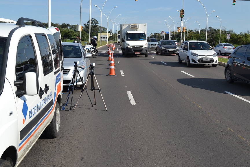 Ir para  <p><big>Os contribuintes que ainda n&atilde;o quitaram o IPVA 2017 (Imposto sobre a Propriedade de Ve&iacute;culo Automotor), cujo calend&aacute;rio de pagamento terminou no final de abril, foram inscritos em...