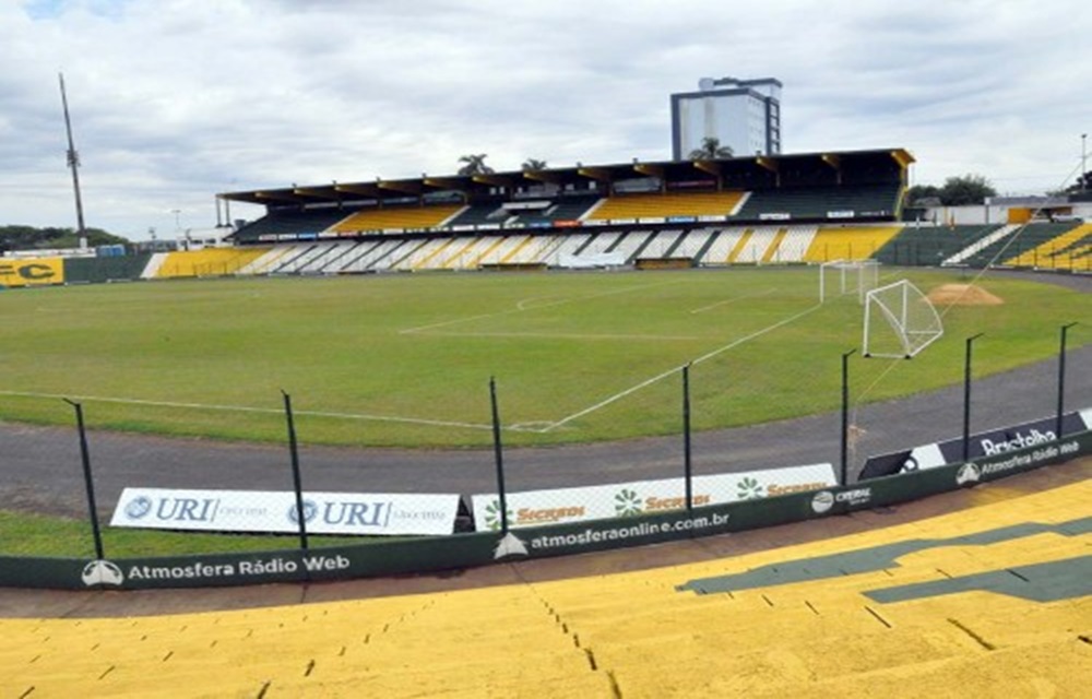 Ir para  <p>Fundado em 1924, o Ypiranga comemora nesta sexta-feira, 93 anos de funda&ccedil;&atilde;o. O clube vive um momento importante em sua hist&oacute;ria. Desde 2016 na S&eacute;rie C do Campeonato Brasileiro, um dos grandes...