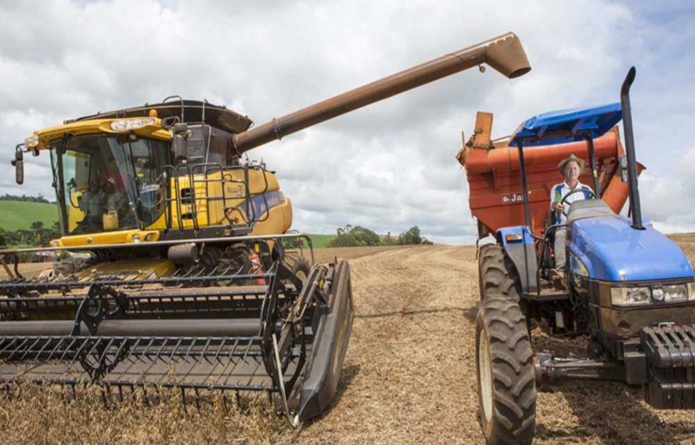 Ir para  <p>O Produto Interno Bruto (PIB) do agroneg&oacute;cio cresceu 0,36% em maio em rela&ccedil;&atilde;o a abril, quando o desempenho foi 0,05% superior ante mar&ccedil;o de 2017. Este desempenho &eacute; o melhor mensal...