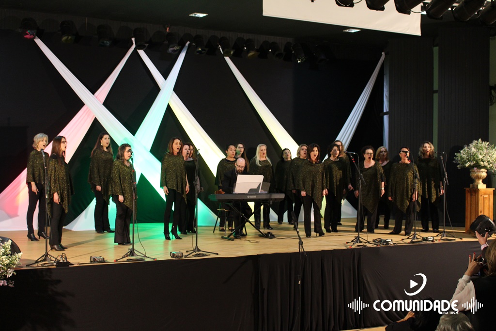 Ir para  <p><big>Viadutos recebeu, na noite desta sexta-feira (01/09), a abertura do 1' Festival de Coros do Norte Ga&uacute;cho, uma realiza&ccedil;&atilde;o da Furi Campus de Erechim e organiza&ccedil;&atilde;o do...