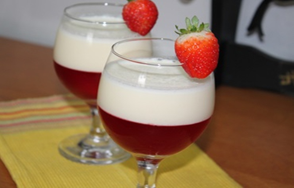 Ir para  <ul>
	<li>1 gelatina de morango;</li>
	<li>1 lata de leite condensado;</li>
	<li>1 lata de creme de leite;</li>
	<li>1/2 pacote de gelatina sem sabor;</li>
	<li>1/2...