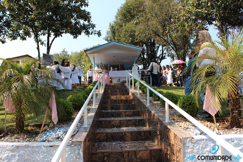 Ir para  <p><big>No &uacute;ltimo final de semana(10/09), aconteceu em Linha Floresta, a tradicional festa em honra a Nossa Senhora da Salette, evento que acontece no sugundo domingo do m&ecirc;s de setembro e que traz a Viadutos...