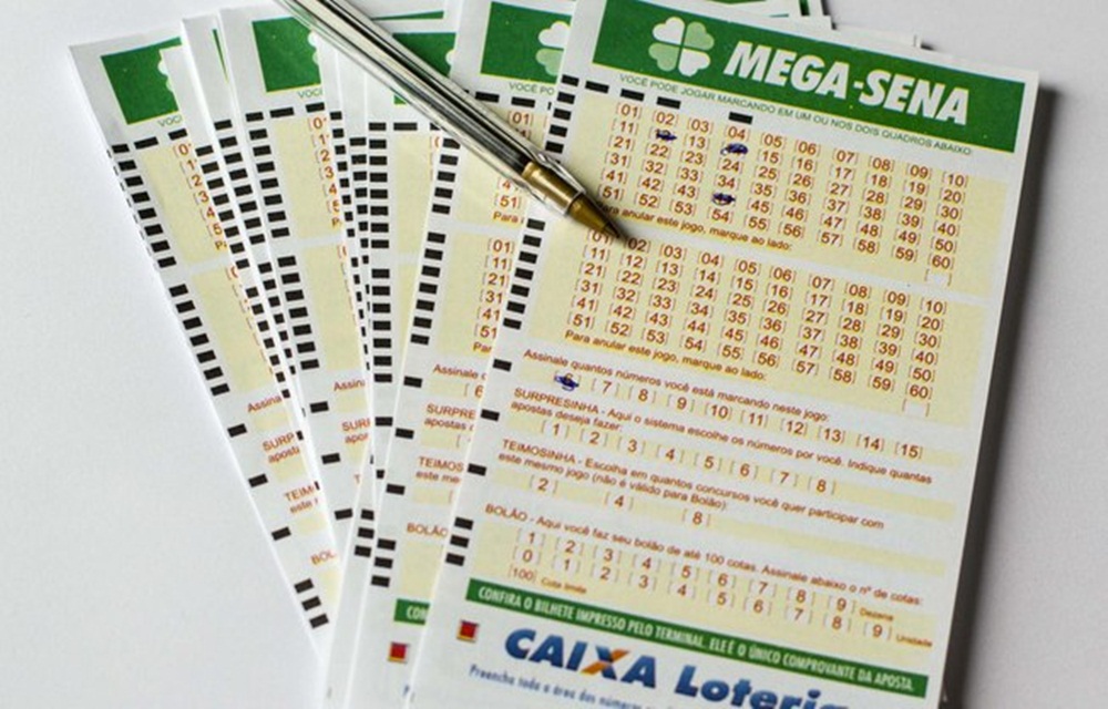 Ir para  <p>Ningu&eacute;m acertou as seis dezenas do concurso 1.972 da Mega-Sena, realizado na noite desta quarta (27) em Jundia&iacute; (SP).<br />
<br />
Veja as dezenas sorteadas: 09 - 16 - 20 - 54 - 57 - 59.<br...