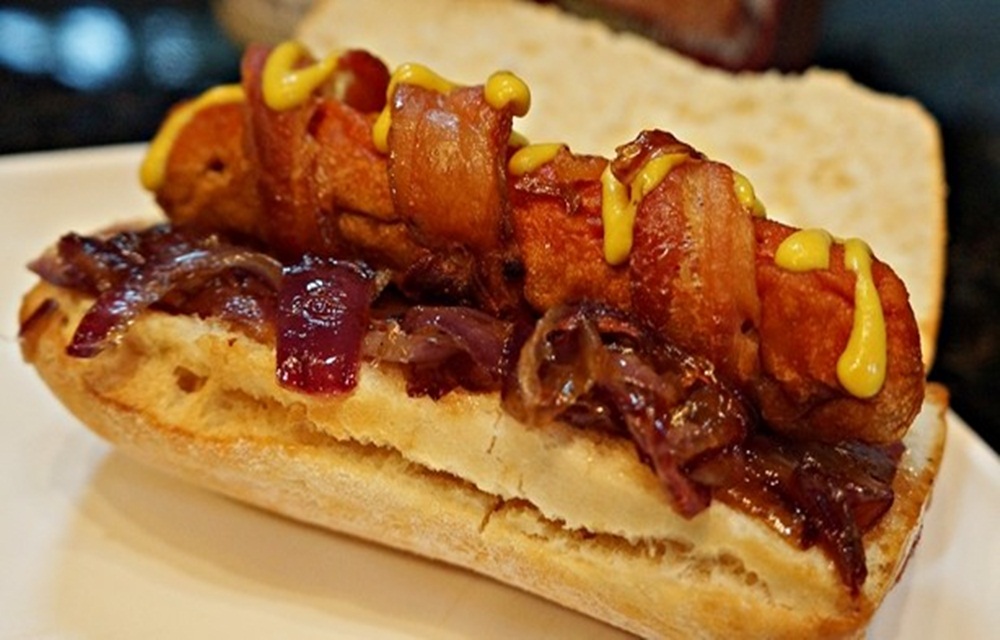 Ir para  <ul>
	<li>1 lata de milho;</li>
	<li>500 g de salsicha;</li>
	<li>Repolho;</li>
	<li>1 cebola ;</li>
	<li>200 gramas de bacon;</li>
	<li>1 piment&atilde;o...