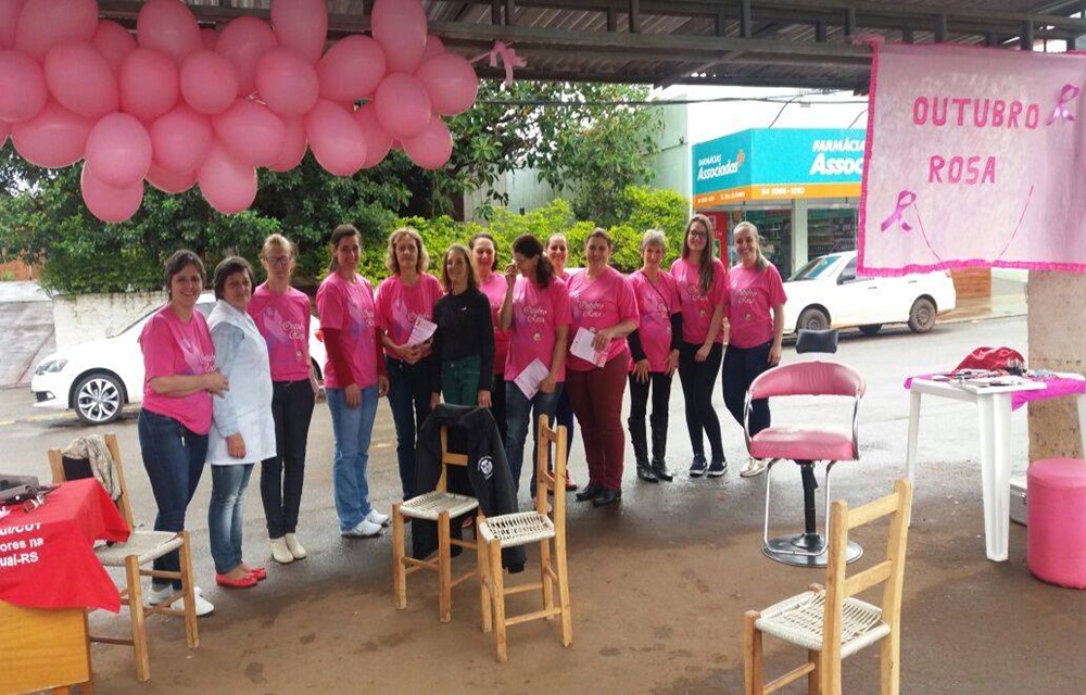 Ir para  <p>O Coletivo de Mulheres do Sindicato Unificado dos Trabalhadores na Agricultura Familiar do Alto Uruguai (SUTRAF-AU) promoveu a&ccedil;&otilde;es no Outubro Rosa. As atividades ocorreram em pelo menos 22 munic&iacute;pios do...