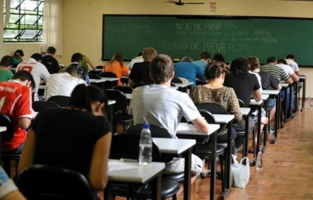 Ir para  <p>Detectores de metal e de ponto eletr&ocirc;nicos, fiscaliza&ccedil;&atilde;o de lanches e provas personalizadas s&atilde;o algumas medidas que ser&atilde;o adotadas pelo Instituto Nacional de Estudos e Pesquisas...