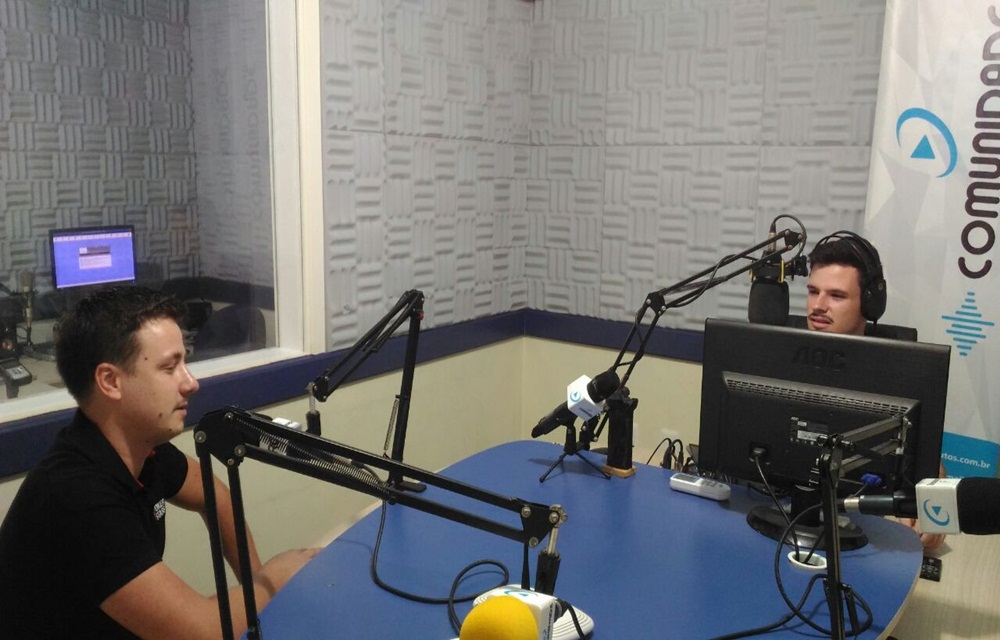 Ir para  <p>Na manh&atilde; desta quarta-feira (08/11), concedeu entrevista &agrave; r&aacute;dio Comunidade FM o campe&atilde;o do Circuito Ga&uacute;cho de Poker, Jonas Pandolfo. Jonas iniciou sua carreira jogando de forma...