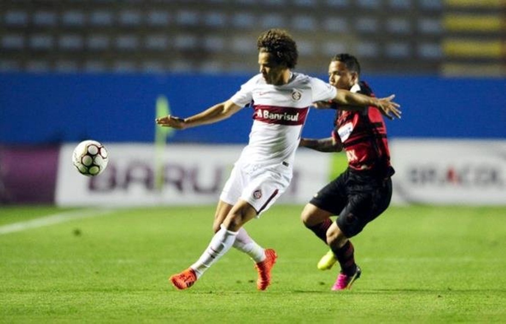 Ir para  <p>O Inter voltou a jogar mal, nesta ter&ccedil;a-feira na Arena Barueri, mas conseguiu o empate que precisava. Ao empatar com o Oeste, garantiu matematicamente a subida para a S&eacute;ria A do Brasileir&atilde;o....