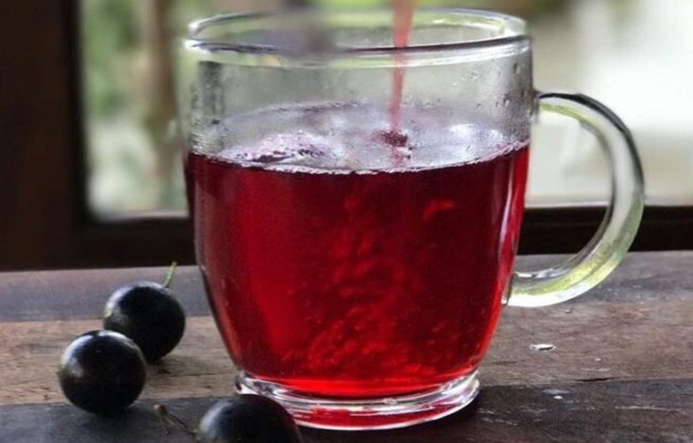 Ir para  <p><strong>15</strong> unidades de <a href="https://mdemulher.abril.com.br/receitas/busca/?ingrediente=jabuticaba">jabuticaba</a> (retire a polpa e a semente e use somente a...