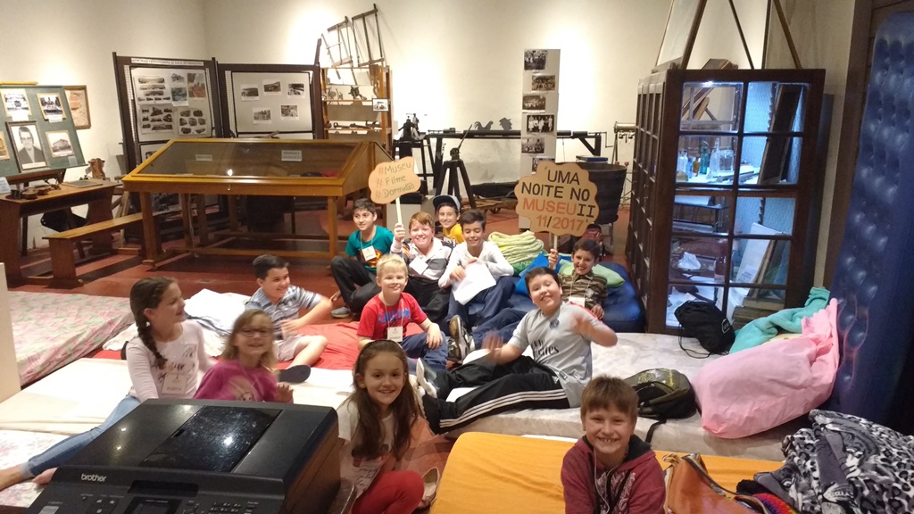 Ir para  <p><big>Para 12 crian&ccedil;as de Gaurama, a noite do dia 17 foi especial. O Museu Municipal Irm&atilde; Celina Schardong de Gaurama, realizou pela segunda vez uma atividade interativa denominada &lsquo;Uma noite no...