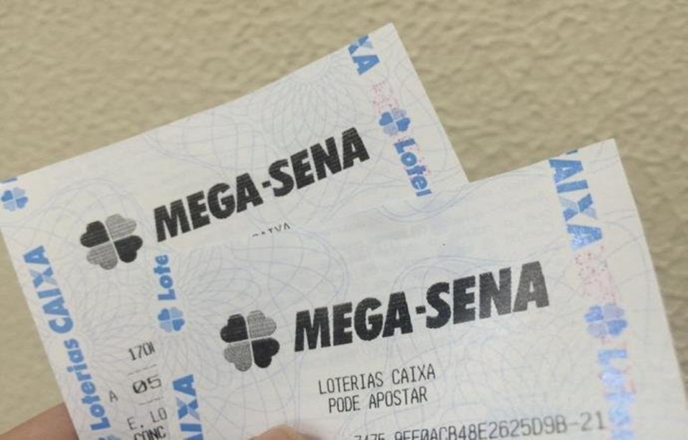 Ir para  <p>Ningu&eacute;m acertou as seis dezenas sorteadas no concurso 1990 da Mega-Sena, que ocorreu nesta quarta-feira, em Italva, no interior do Rio de Janeiro. O pr&ecirc;mio estimado para o pr&oacute;ximo sorteio, no...