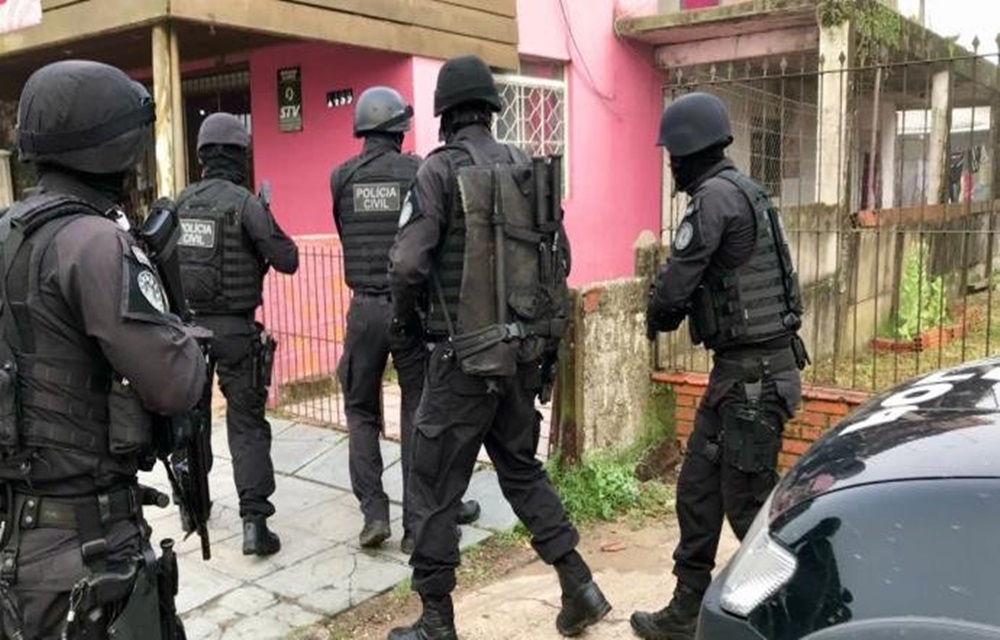Ir para  <p>A Pol&iacute;cia Civil deflagrou, na manh&atilde; desta segunda-feira, uma opera&ccedil;&atilde;o para combater os crimes de roubo de ve&iacute;culos, recepta&ccedil;&atilde;o e...