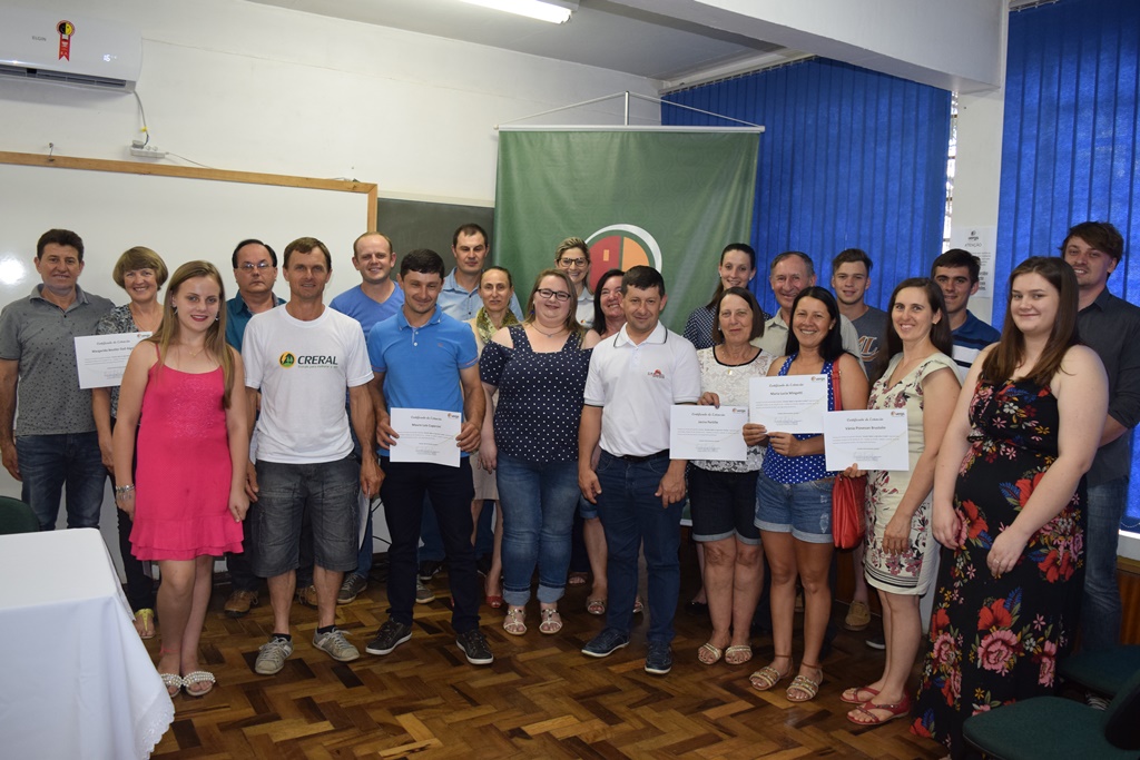 Ir para  <p><big>O Sindicato Unificado dos Trabalhadores na Agricultura Familiar do Alto Uruguai (SUTRAF-AU), e a Universidade Estadual do Rio Grande do Sul (UERGS &ndash; Unidade de Erechim), promoveram no dia 8 de dezembro a formatura do...