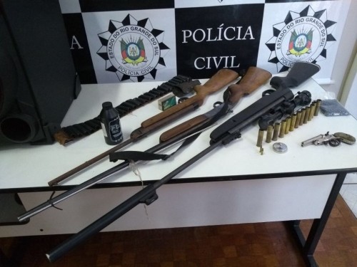 Ir para  <p><big>A Pol&iacute;cia Civil da regi&atilde;o participou da Opera&ccedil;&atilde;o PC27, deflagrada pela pol&iacute;cia civil de todo pa&iacute;s.&nbsp; O objetivo foi executar a pris&atilde;o de...