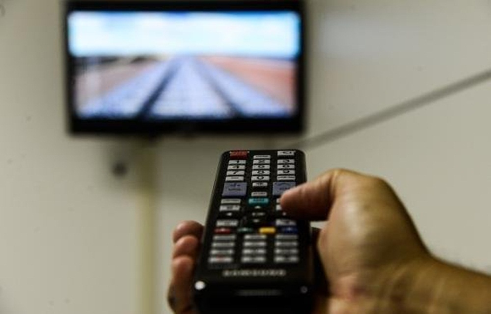 Ir para  <p>O prazo final para desligamento do sinal anal&oacute;gico das TVs dos ga&uacute;chos foi prorrogado. Em Porto Alegre e nos outros 106 munic&iacute;pios, os telespectadores agora t&ecirc;m at&eacute; 14 de...