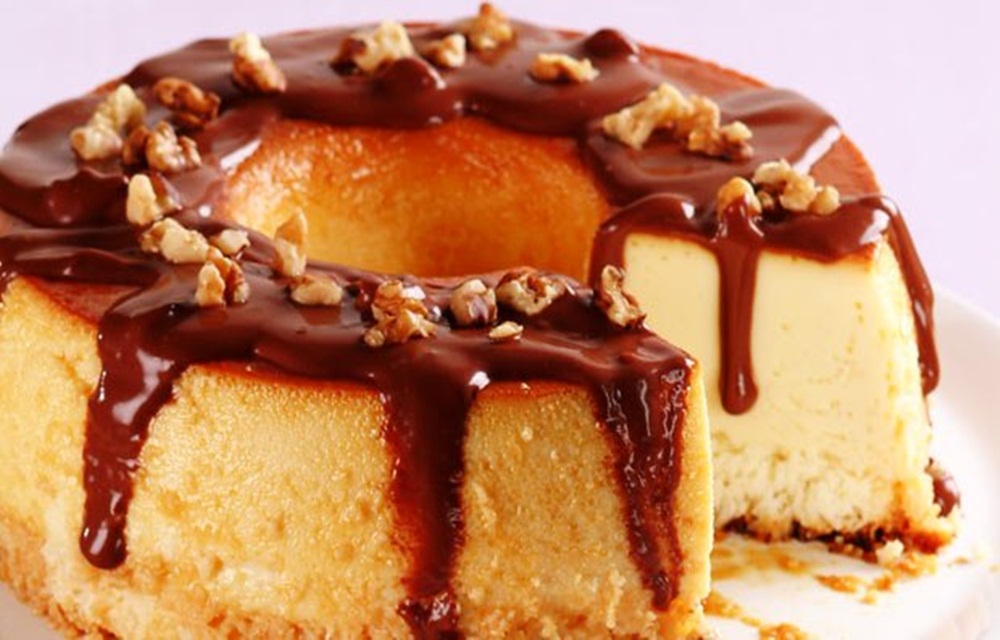 Ir para  <ul>
	<li>5 colheres de &aacute;gua quente;</li>
	<li>4 colheres de gelatina sem sabor;</li>
	<li>6 colheres de chocolate em p&oacute;;</li>
	<li>600 g de creme de leite...