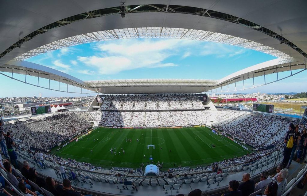 Ir para  <p>A Justi&ccedil;a Federal do Rio Grande do Sul condenou o Corinthians, a Odebrecht, a Arena Itaquera e o presidente da Caixa Econ&ocirc;mica Federal &agrave; &eacute;poca da assinatura do contrato a devolverem R$ 400...