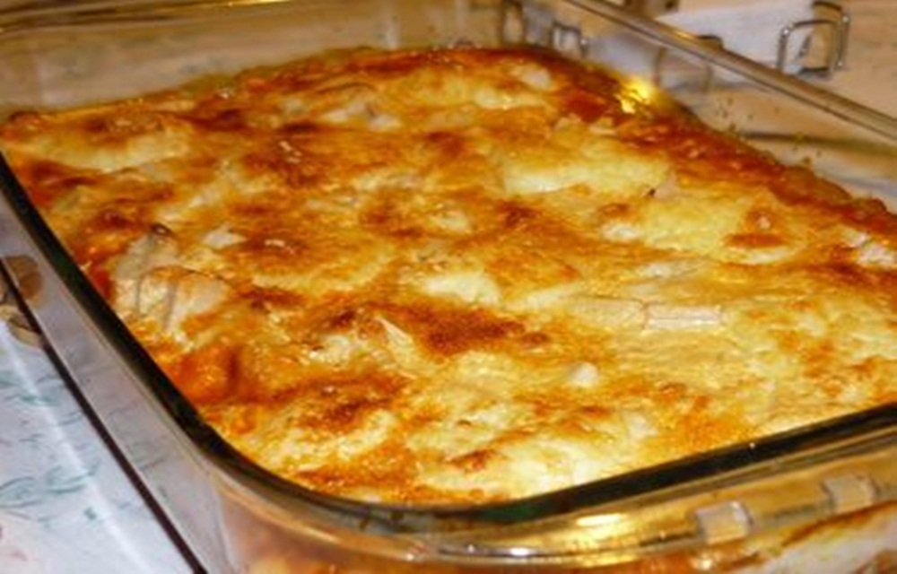 Ir para  <p>1 pacote de p&atilde;o de forma;<br />
200 g de queijo mussarela;<br />
200 g de queijo prato;<br />
200 g de presunto;<br />
1/2 copo de leite;<br />
1 copo de requeij&atilde;o;<br />
1...