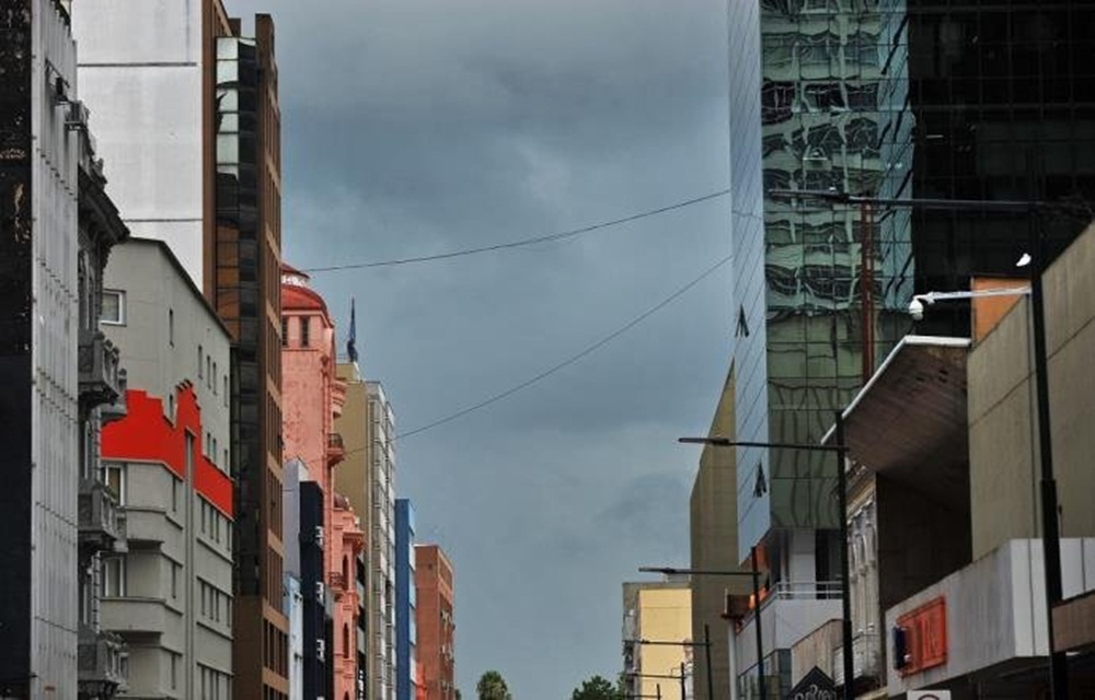 Ir para  <p>Fevereiro se despede com certa instabilidade no Rio Grande do Sul nesta quarta-feira. Segundo a MetSul Meteorologia, o tempo quente e &uacute;mido volta a provocar pancadas de chuva na maioria das regi&otilde;es, especialmente...
