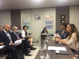 Ir para  <p><big><strong>Bras&iacute;lia, 27 de fevereiro de 2018 -&nbsp;</strong>O Escrit&oacute;rio da FAO no Brasil recebeu hoje cerca de 35 representantes do governo, da sociedade civil e do setor privado para um...
