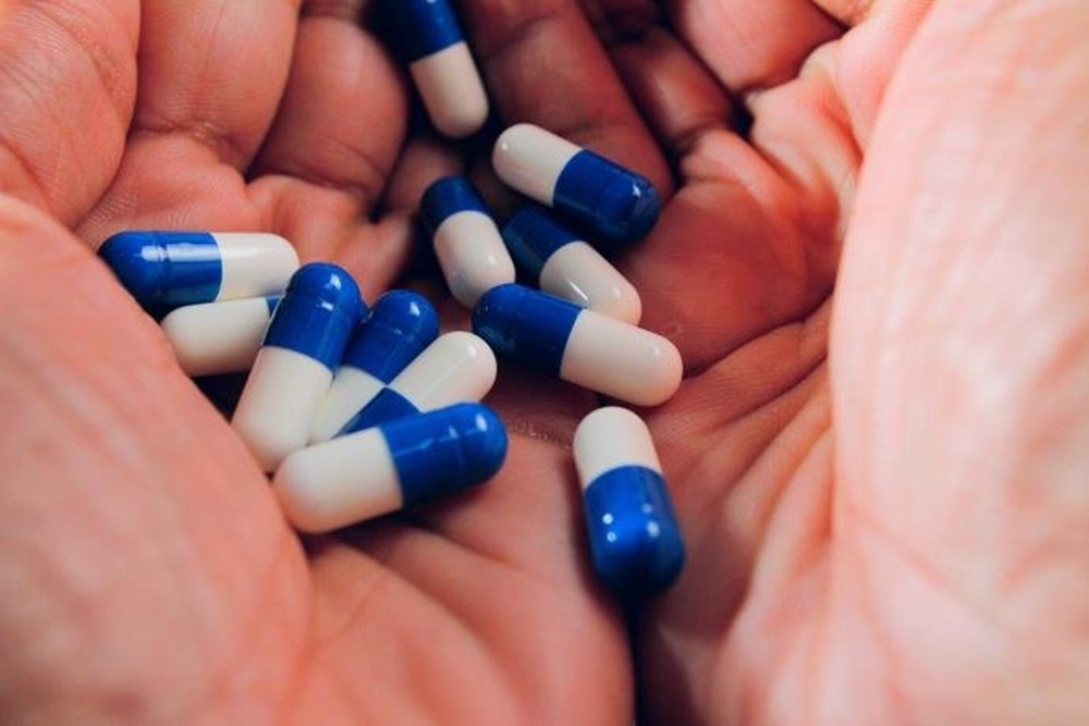 Ir para  <p><big>Os medicamentos devem ficar em m&eacute;dia 2,43% mais caros este m&ecirc;s, de acordo com a C&acirc;mara de Regula&ccedil;&atilde;o do Mercado de Medicamentos (CMED). O reajuste aplicado &eacute; de...