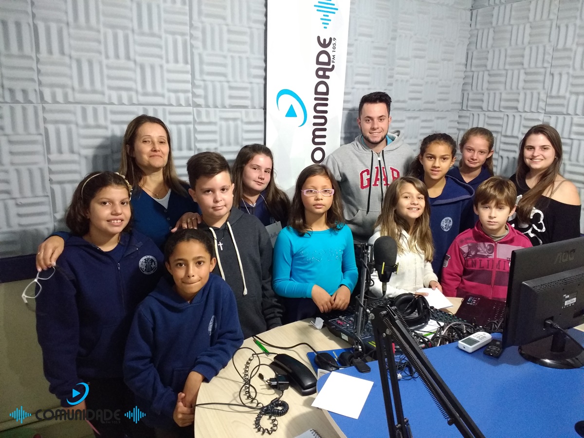 Ir para  <p><big>A Escola Estadual de Educa&ccedil;&atilde;o B&aacute;sica Viadutos, neste ano de 2018, elegeu como tema geral a Promo&ccedil;&atilde;o da Paz.</big></p>

<p><big>Para que se...